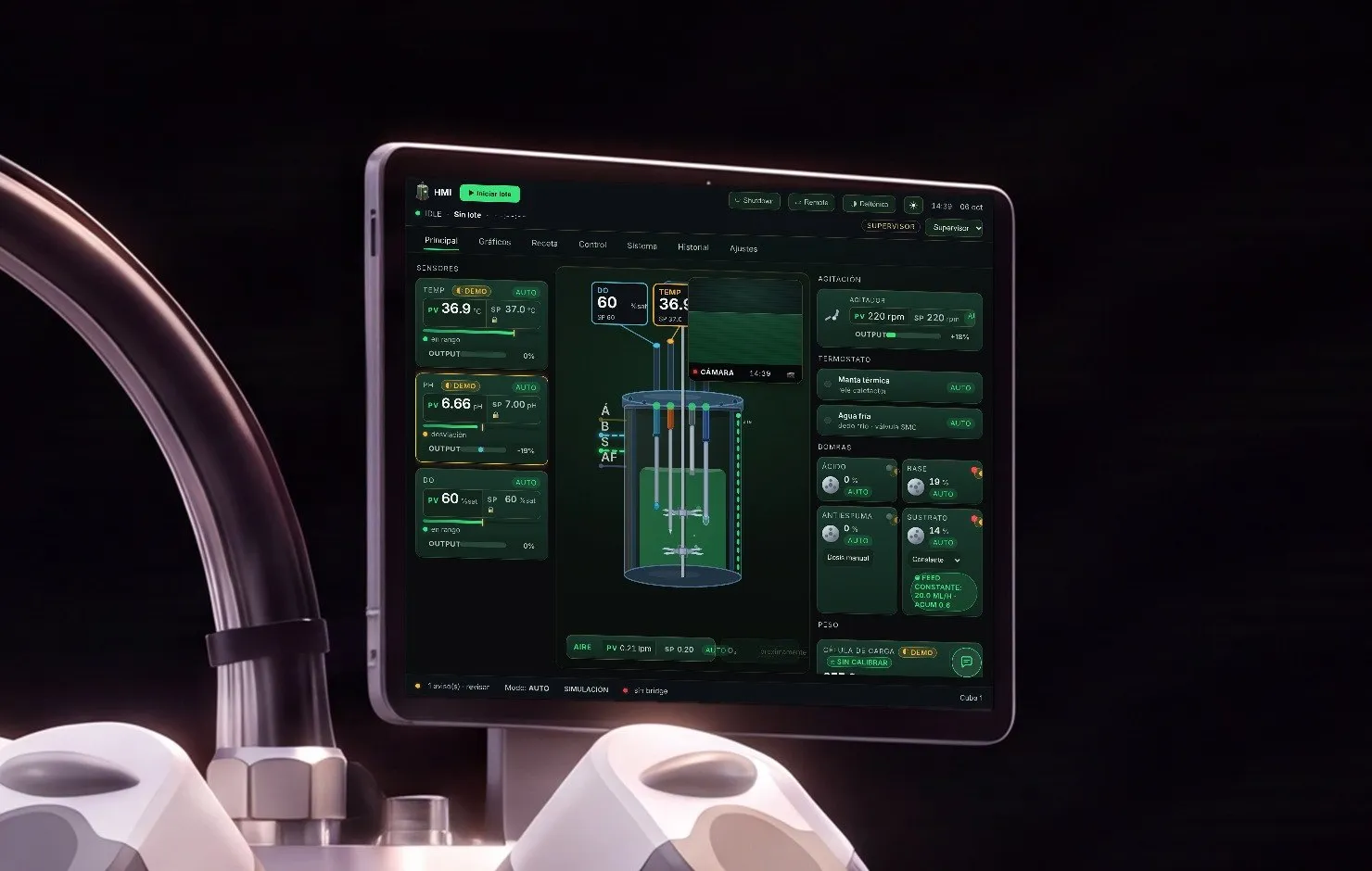 The interface on the screen mounted on the reactor tower, above the pump heads